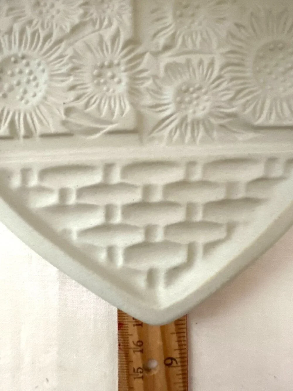 Pampered Chef Heart Cookie Mold Stoneware 1994 USA Decorative Wall Hanging